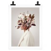 Poster Moth - Schönheit mit Blumenhut 