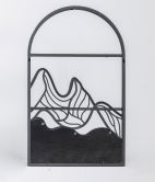 Wandregal Hängeregal Berglandschaft - Aus Holz und Metall - 34x56x12 cm 