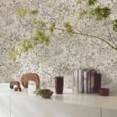 Vliestapete mit stark strukturiertem Blattmotiv greige Floral 