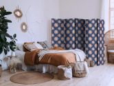 Paravent, Raumteiler freistehend, Trennwand - Sunny Patterns - Repeating Sun Motif on a Navy Background 