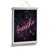 Poster Sisi & Seb - Leuchtschrift: Breathe 