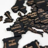 3D Holz-Puzzle Weltkarte mit Ländernamen, schwarz 